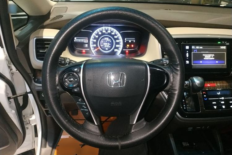 Used Honda Odyssey 2015 Revised 2.4L Luxury Edition Steering Wheel