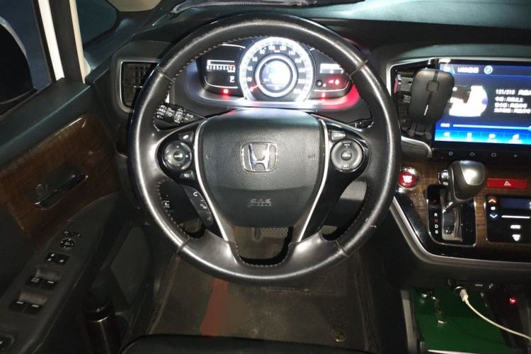 Used Honda Odyssey 2015 Updated Version 2.4L Smart Edition Steering Wheel