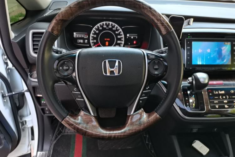 Used Honda Odyssey 2015 Revised Version 2.4L Supreme Edition Steering Wheel