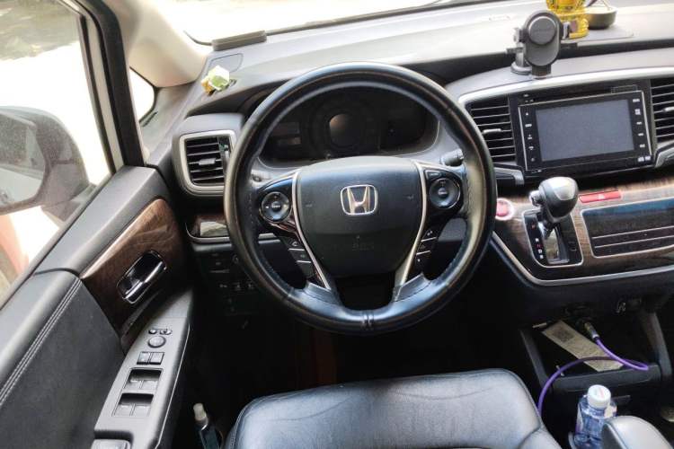 Used Honda Odyssey 2015 Revised Version 2.4L Supreme Edition Steering Wheel