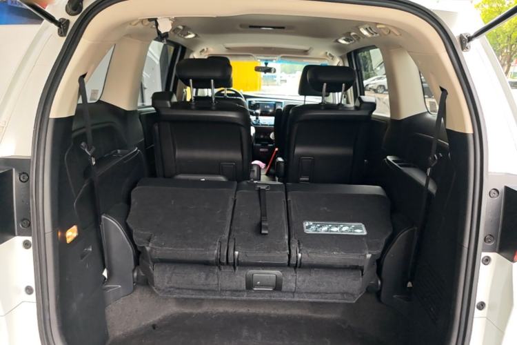 Used Honda Odyssey 2015 Updated Version 2.4L Smart Edition Trunk