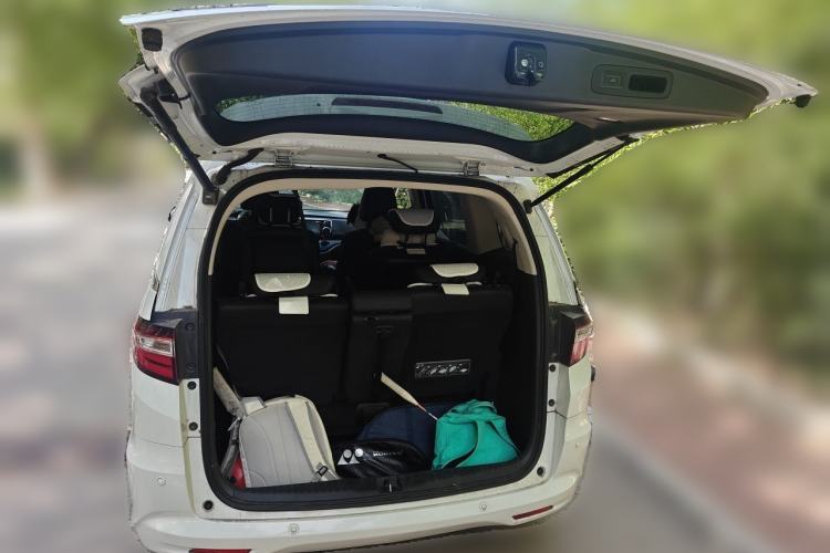Used Honda Odyssey 2015 Updated Version 2.4L Smart Edition Trunk