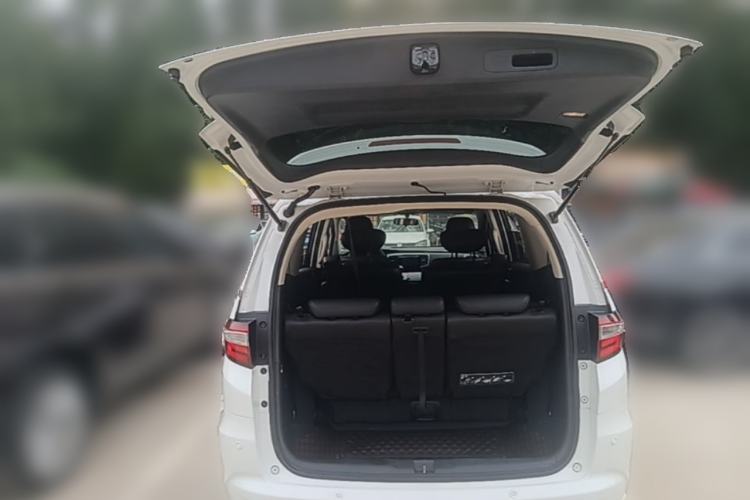 Used Honda Odyssey 2015 Updated Version 2.4L Smart Edition Trunk