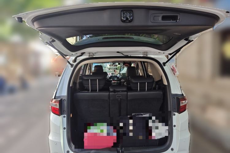Used Honda Odyssey 2015 Updated Version 2.4L Smart Edition Trunk