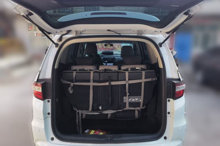 Used Honda Odyssey 2015 Updated Version 2.4L Smart Edition Trunk