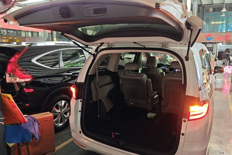 Used Honda Odyssey 2015 2.4L Smart Edition Trunk