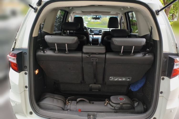 Used Honda Odyssey 2015 Updated Version 2.4L Smart Edition Trunk