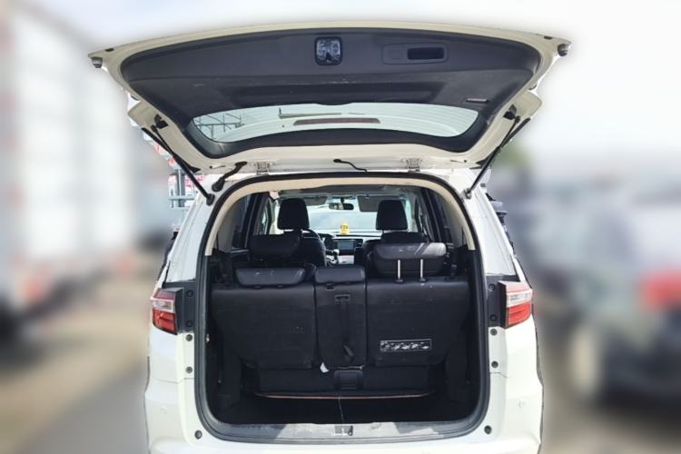 Used Honda Odyssey 2015 Updated Version 2.4L Smart Edition Trunk