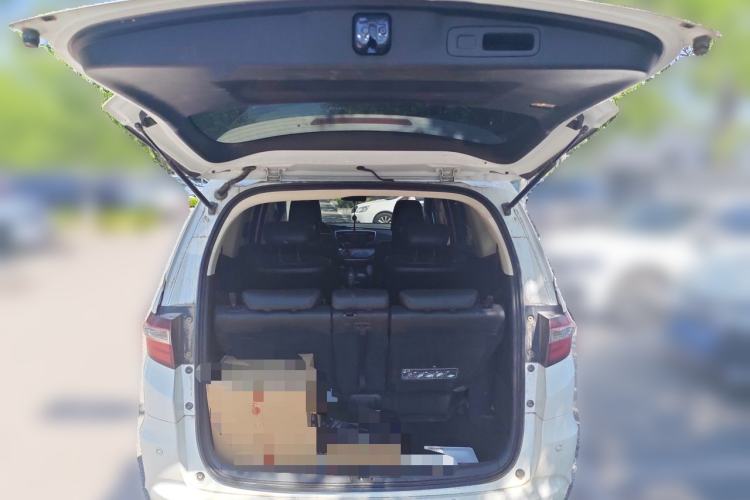 Used Honda Odyssey 2015 Updated Version 2.4L Smart Edition Trunk