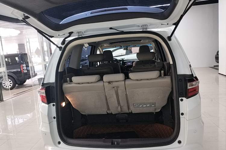 Used Honda Odyssey 2015 Revised 2.4L Luxury Edition Trunk