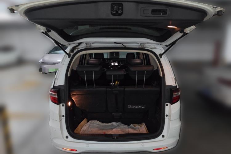 Used Honda Odyssey 2015 Updated Version 2.4L Smart Edition Trunk