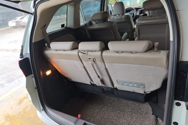 Used Honda Odyssey 2015 Revised 2.4L Luxury Edition Trunk