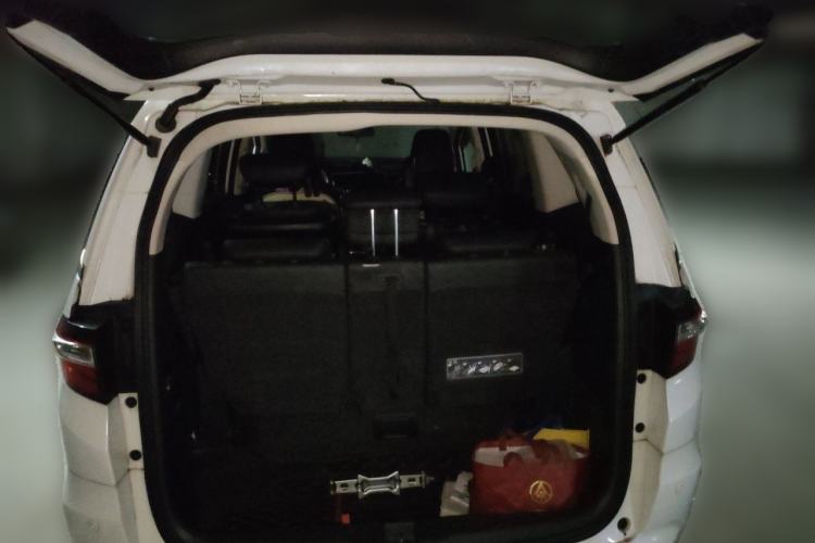 Used Honda Odyssey 2015 2.4L Supreme Edition Trunk