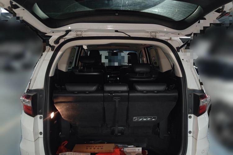 Used Honda Odyssey 2015 Updated Version 2.4L Smart Edition Trunk