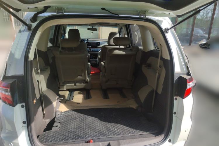 Used Honda Odyssey 2015 Revised 2.4L Luxury Edition Trunk