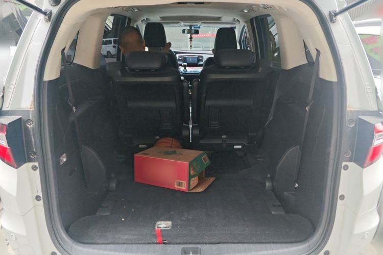 Used Honda Odyssey 2015 Updated Version 2.4L Smart Edition Trunk