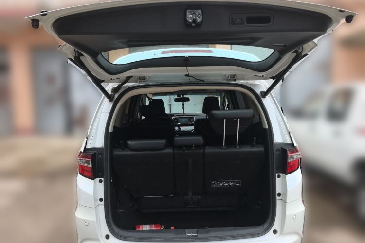 Used Honda Odyssey 2015 Revised Version 2.4L Supreme Edition Trunk