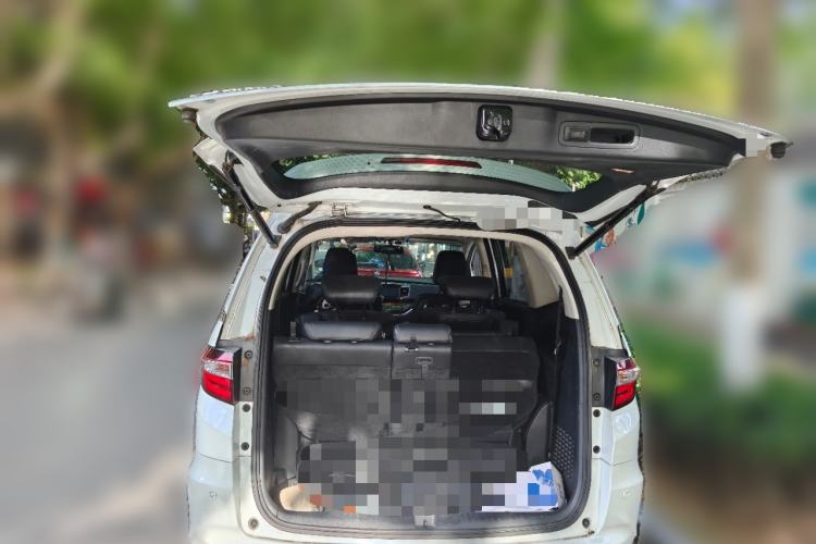 Used Honda Odyssey 2015 Revised Version 2.4L Supreme Edition Trunk