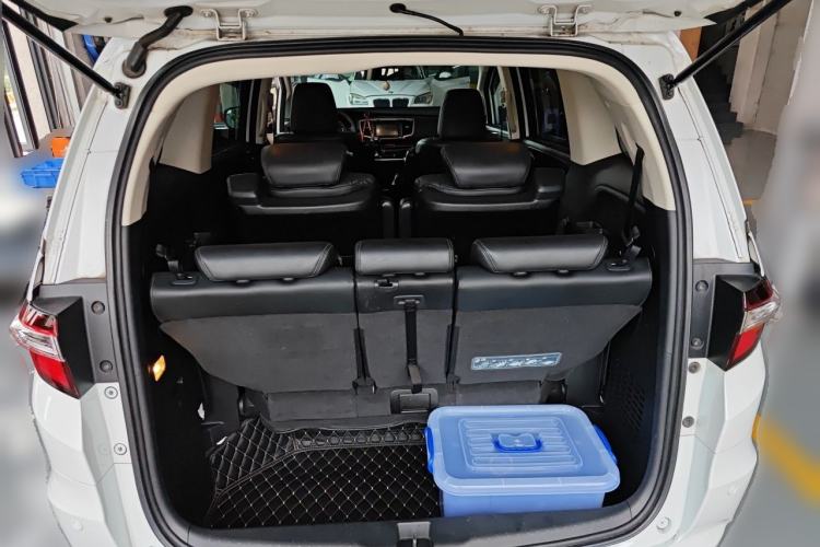 Used Honda Odyssey 2015 Revised Version 2.4L Supreme Edition Trunk