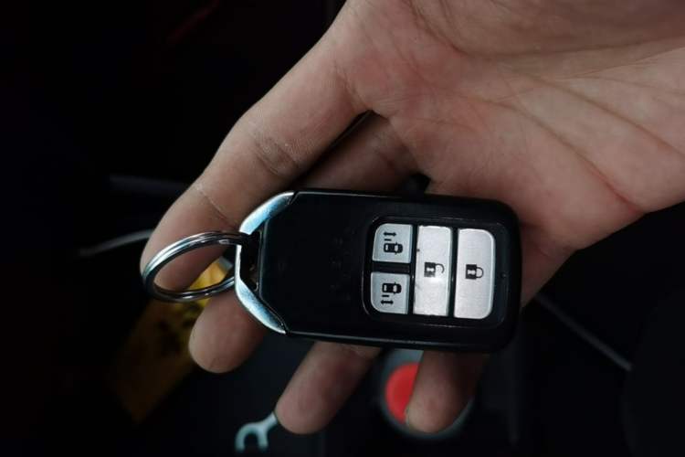 Used Honda Odyssey 2015 Revised Version 2.4L Supreme Edition Vehicle Key