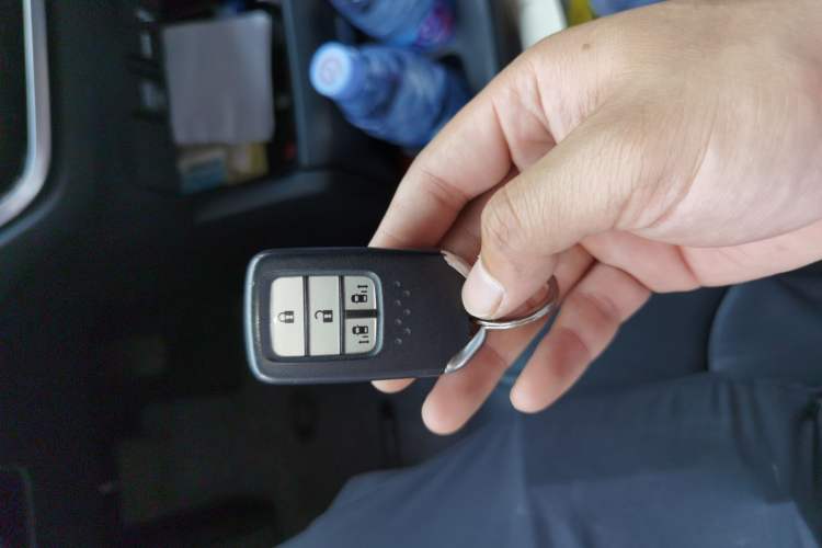 Used Honda Odyssey 2015 Updated Version 2.4L Smart Edition Vehicle Key