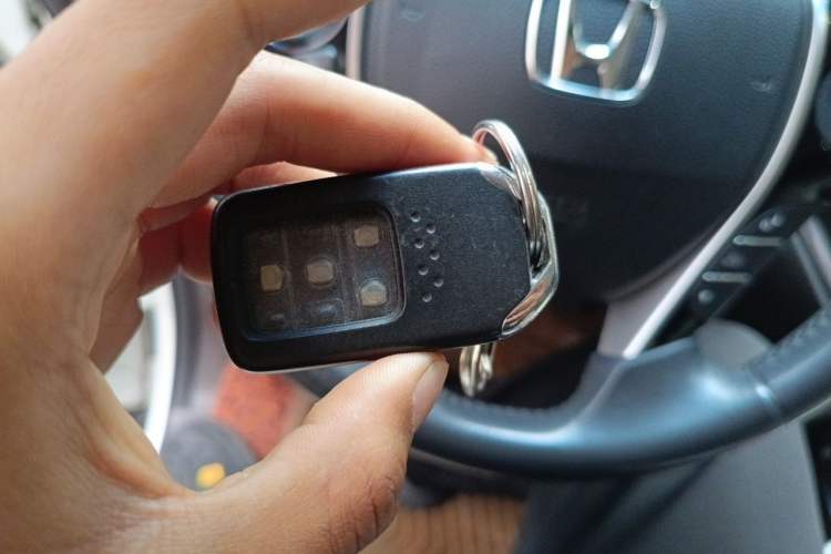 Used Honda Odyssey 2015 2.4L Prestige Edition Vehicle Key