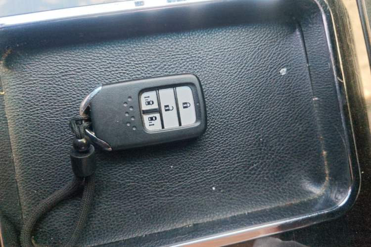 Used Honda Odyssey 2015 Updated Version 2.4L Smart Edition Vehicle Key