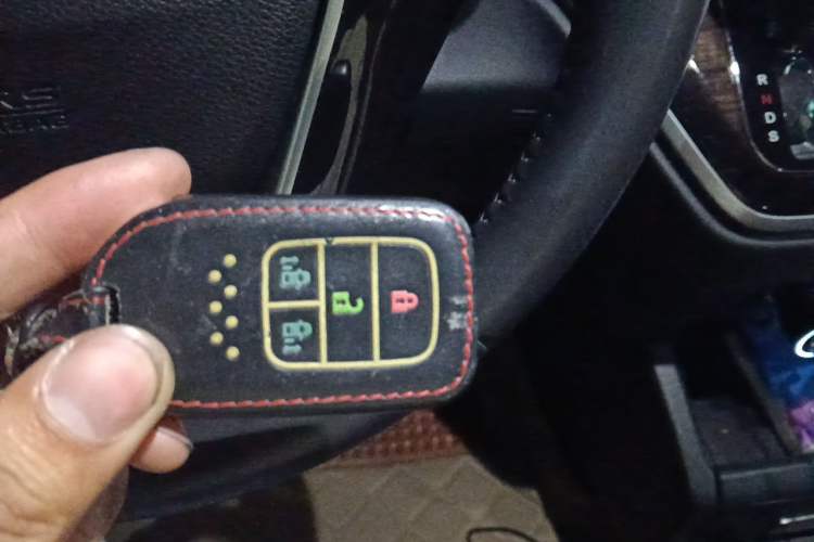 Used Honda Odyssey 2015 Updated Version 2.4L Smart Edition Vehicle Key