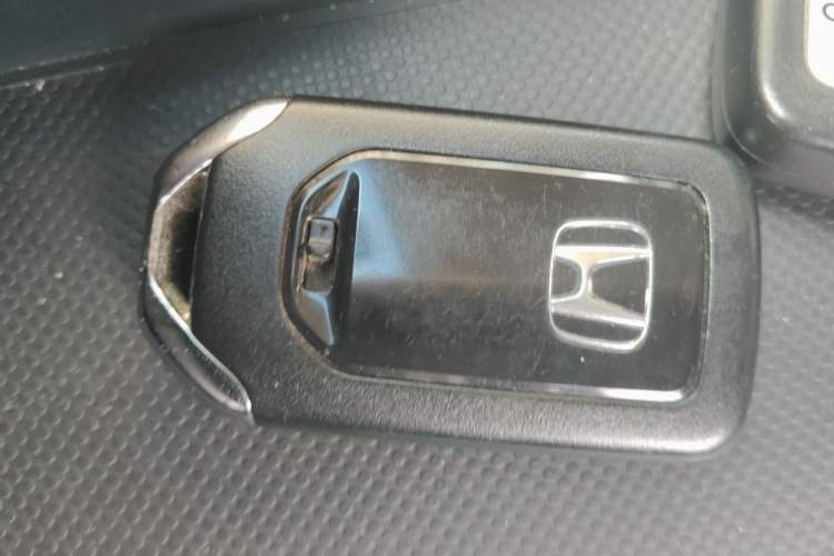 Used Honda Odyssey 2015 2.4L Supreme Edition Vehicle Key