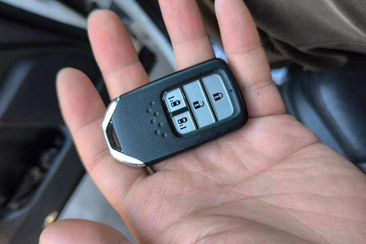 Used Honda Odyssey 2015 2.4L Supreme Edition Vehicle Key