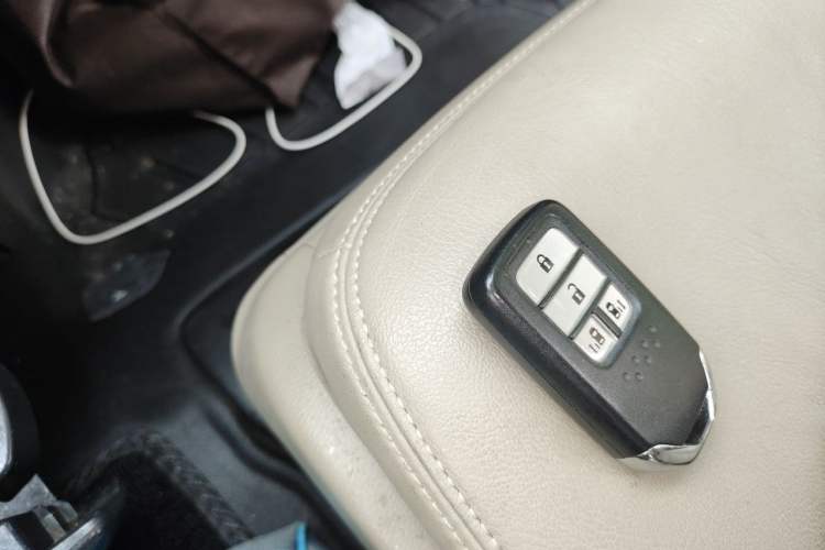 Used Honda Odyssey 2015 2.4L Smart Edition Vehicle Key