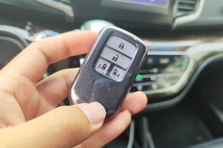 Used Honda Odyssey 2015 2.4L Smart Edition Vehicle Key