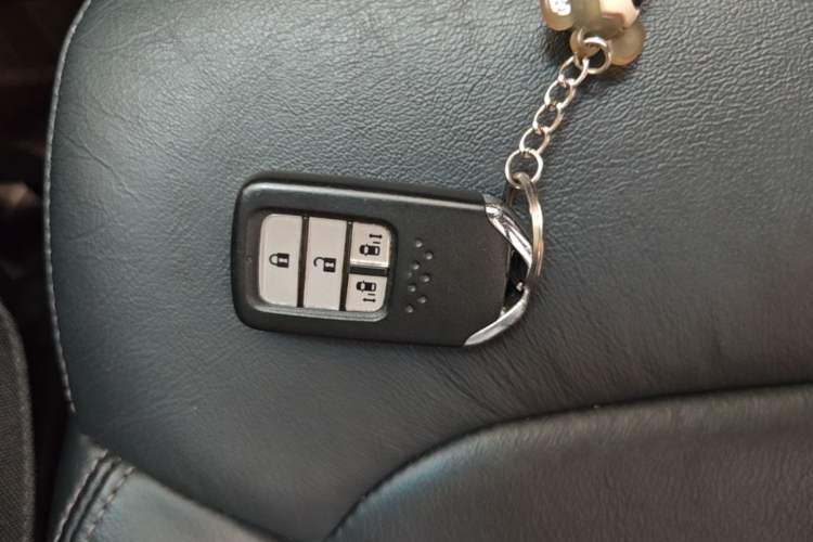 Used Honda Odyssey 2015 Updated Version 2.4L Smart Edition Vehicle Key