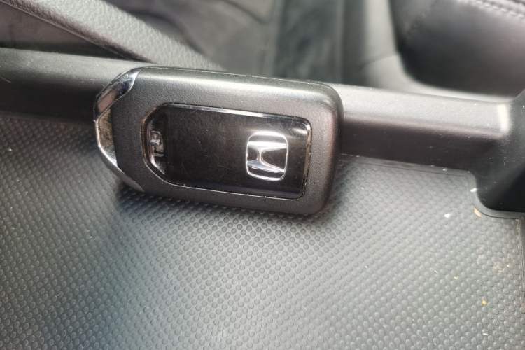 Used Honda Odyssey 2015 Revised Version 2.4L Supreme Edition Vehicle Key