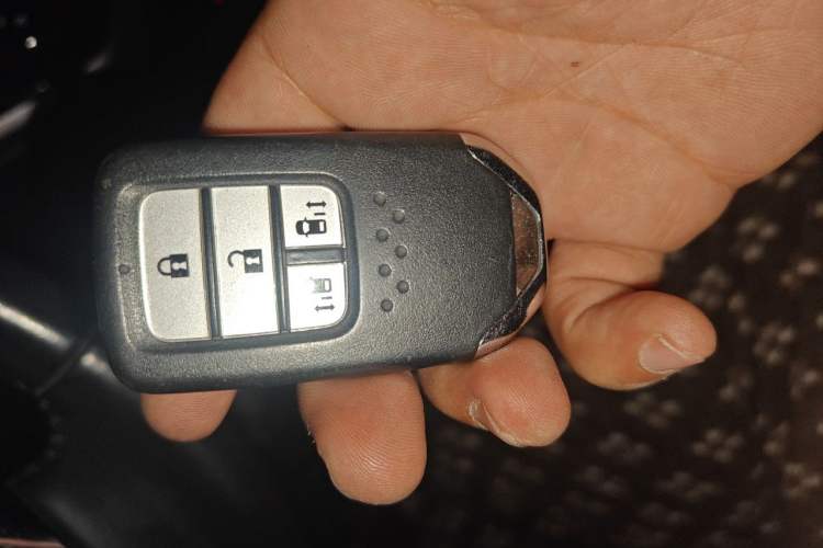 Used Honda Odyssey 2015 2.4L Supreme Edition Vehicle Key