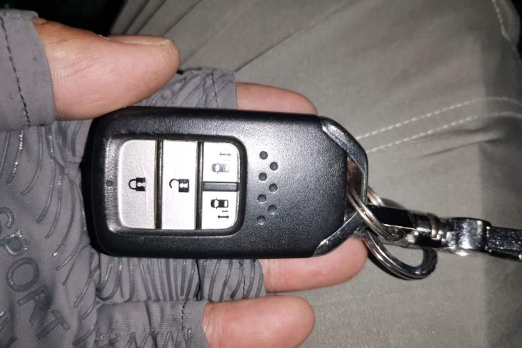 Used Honda Odyssey 2015 2.4L Smart Edition Vehicle Key