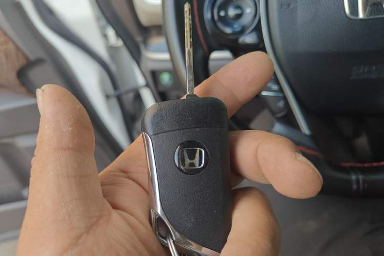 Used Honda Odyssey 2015 2.4L Comfort Edition Vehicle Key
