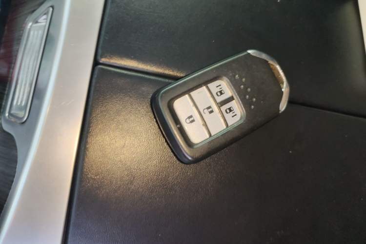 Used Honda Odyssey 2015 Updated Version 2.4L Smart Edition Vehicle Key