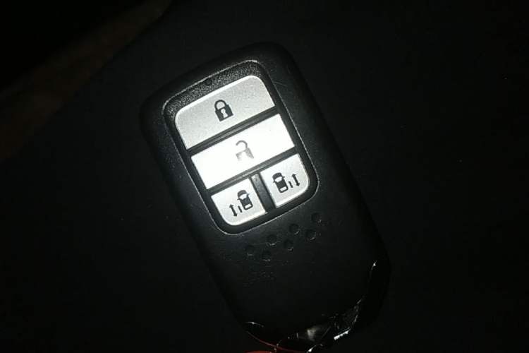 Used Honda Odyssey 2015 2.4L Supreme Edition Vehicle Key