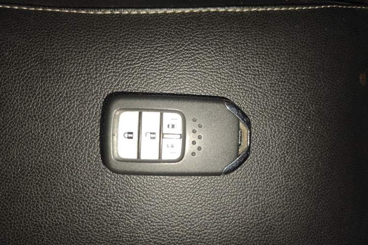 Used Honda Odyssey 2015 Updated Version 2.4L Smart Edition Vehicle Key