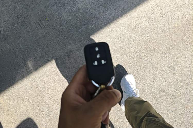 Used Honda Odyssey 2015 Updated Version 2.4L Smart Edition Vehicle Key