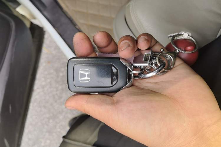 Used Honda Odyssey 2015 Revised 2.4L Luxury Edition Vehicle Key