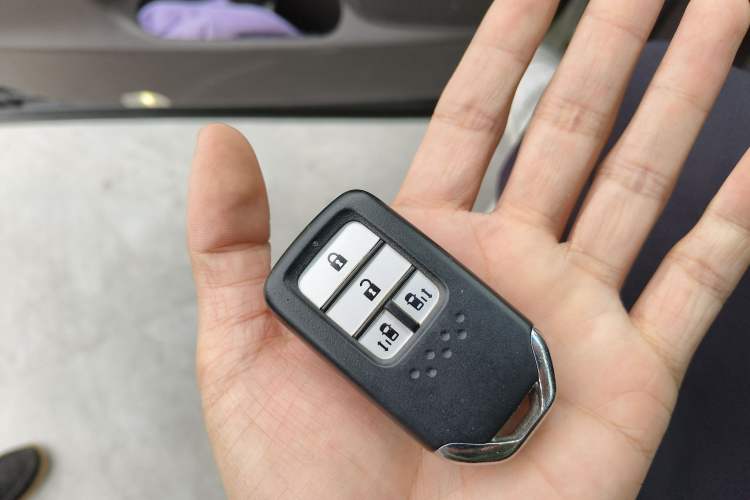 Used Honda Odyssey 2015 2.4L Luxury Edition Vehicle Key