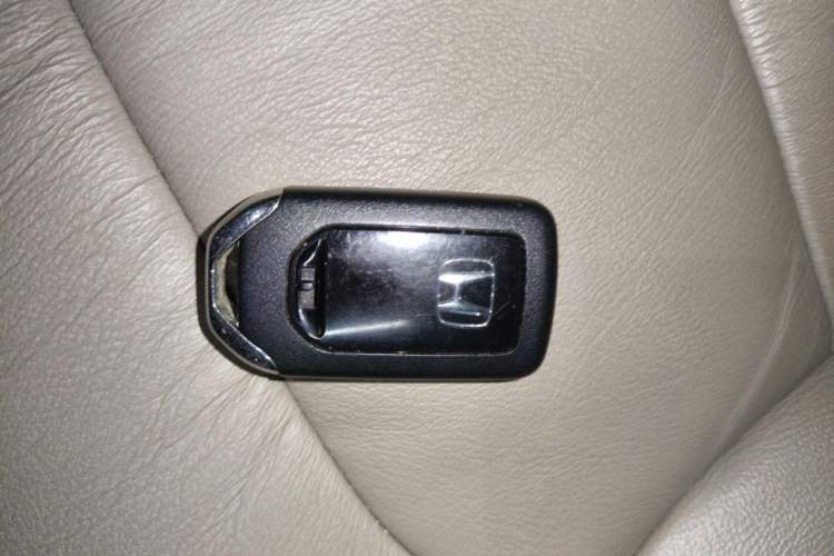 Used Honda Odyssey 2015 Revised 2.4L Luxury Edition Vehicle Key