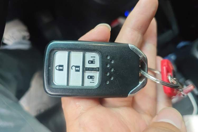 Used Honda Odyssey 2015 Revised Version 2.4L Supreme Edition Vehicle Key