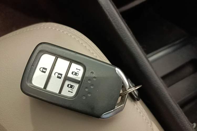 Used Honda Odyssey 2015 2.4L Prestige Edition Vehicle Key