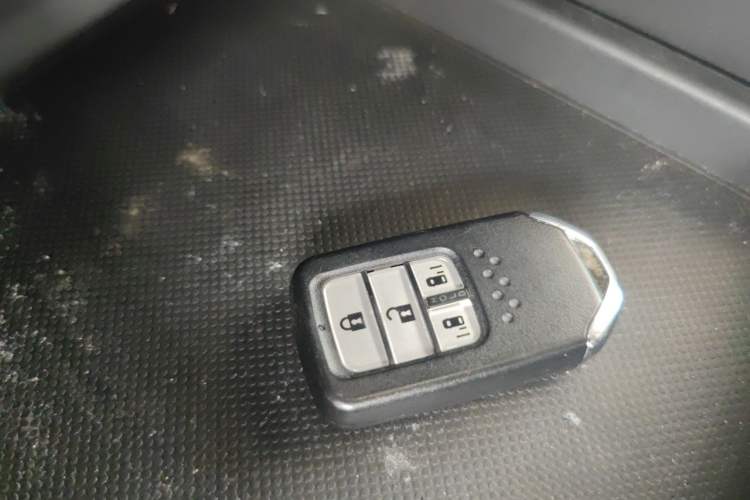 Used Honda Odyssey 2015 2.4L Supreme Edition Vehicle Key