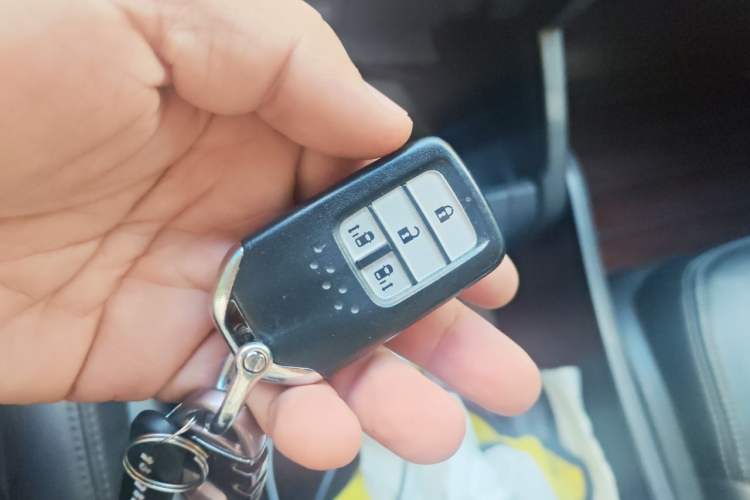 Used Honda Odyssey 2015 Revised Version 2.4L Supreme Edition Vehicle Key