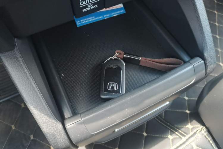 Used Honda Odyssey 2015 Revised Version 2.4L Supreme Edition Vehicle Key
