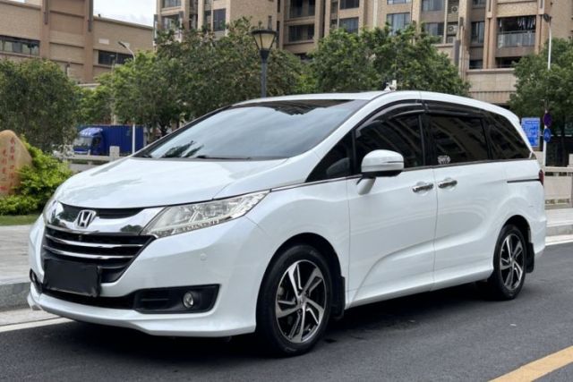 Used Honda Odyssey 2015 2.4L Supreme Edition